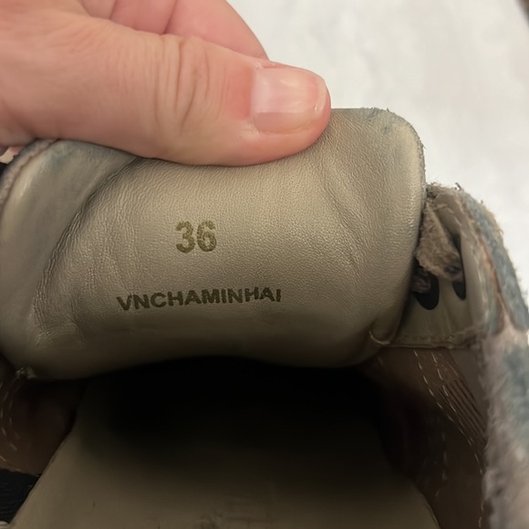 BURBERRY SNEAKERS USED - Picture 4 of 5